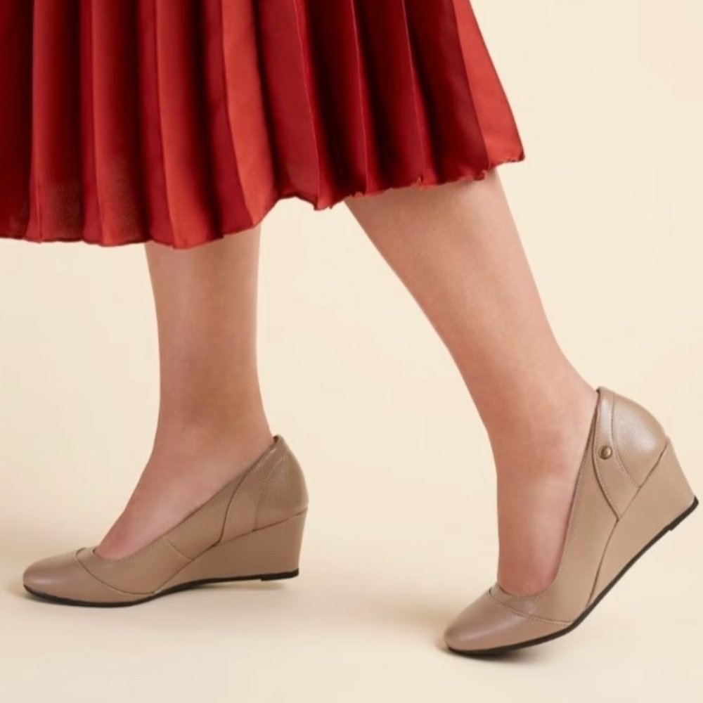 LifeStride Dreams Women's Dress Wedges (WIDE) - Picture 13 of 13